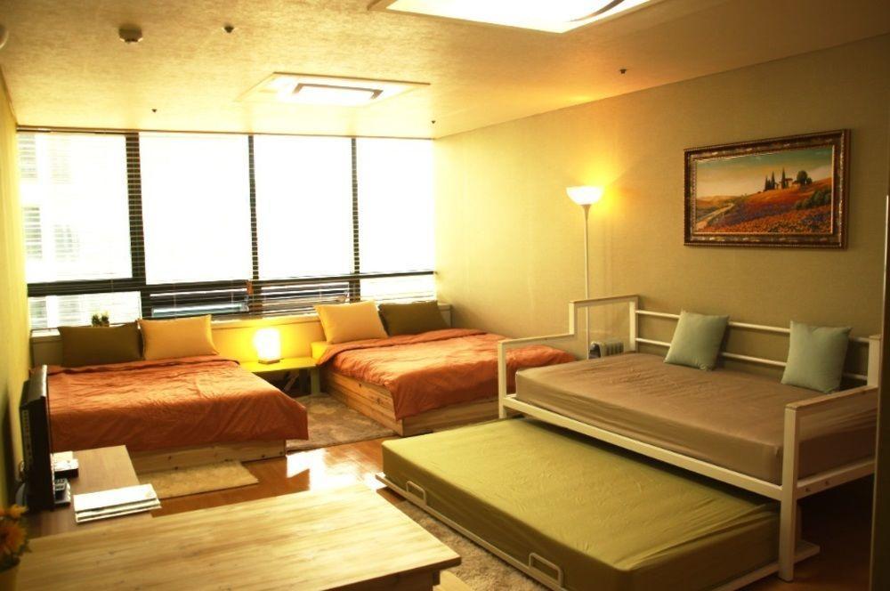 Hotel Sweet Theme